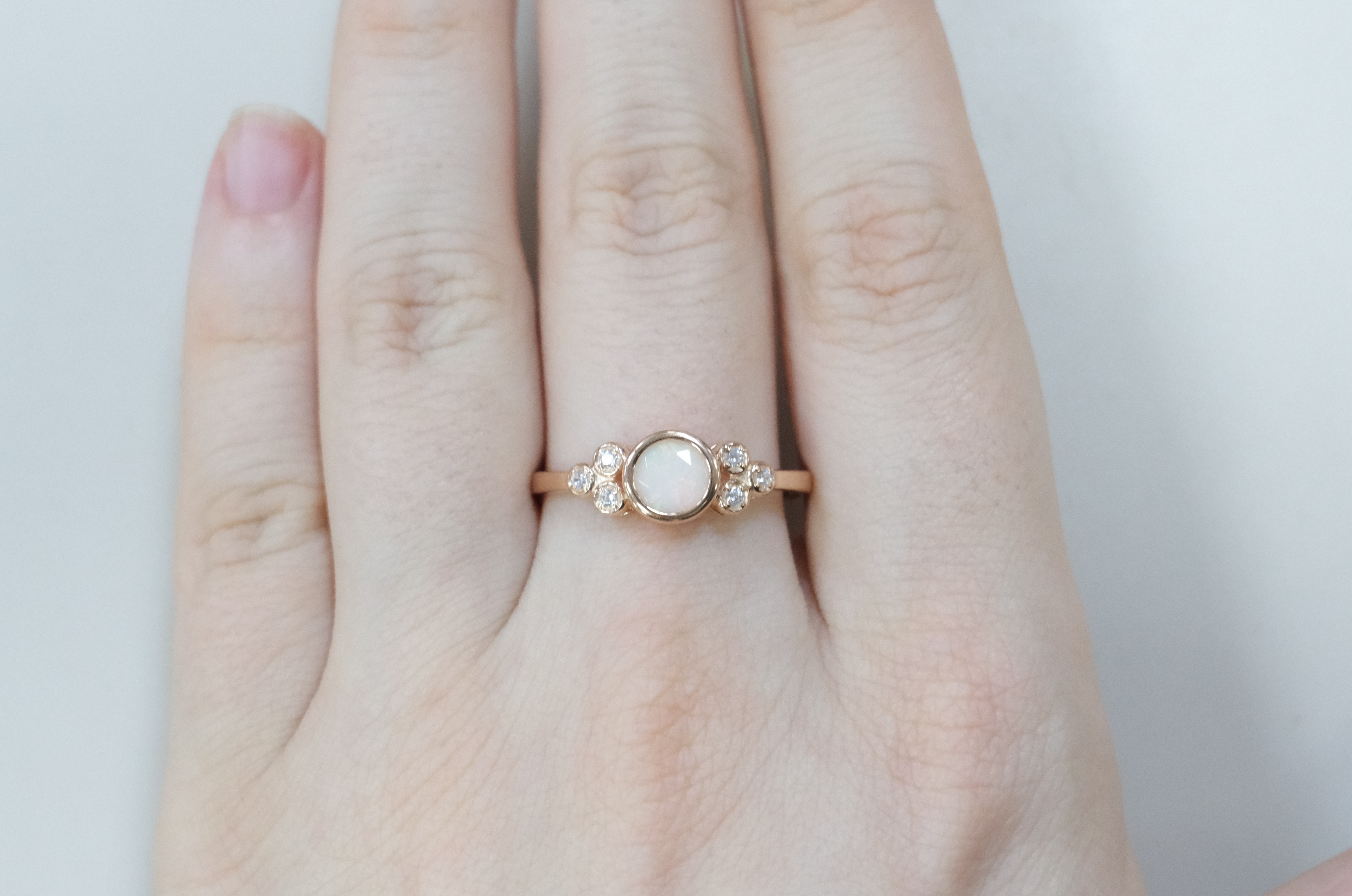 Серебряное кольцо с опалом